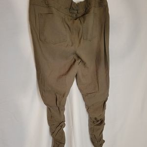 Body by US skinny slacks